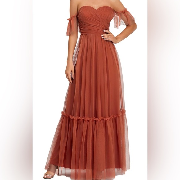 Off Shoulder Strapless Dress - Picture 1 of 3